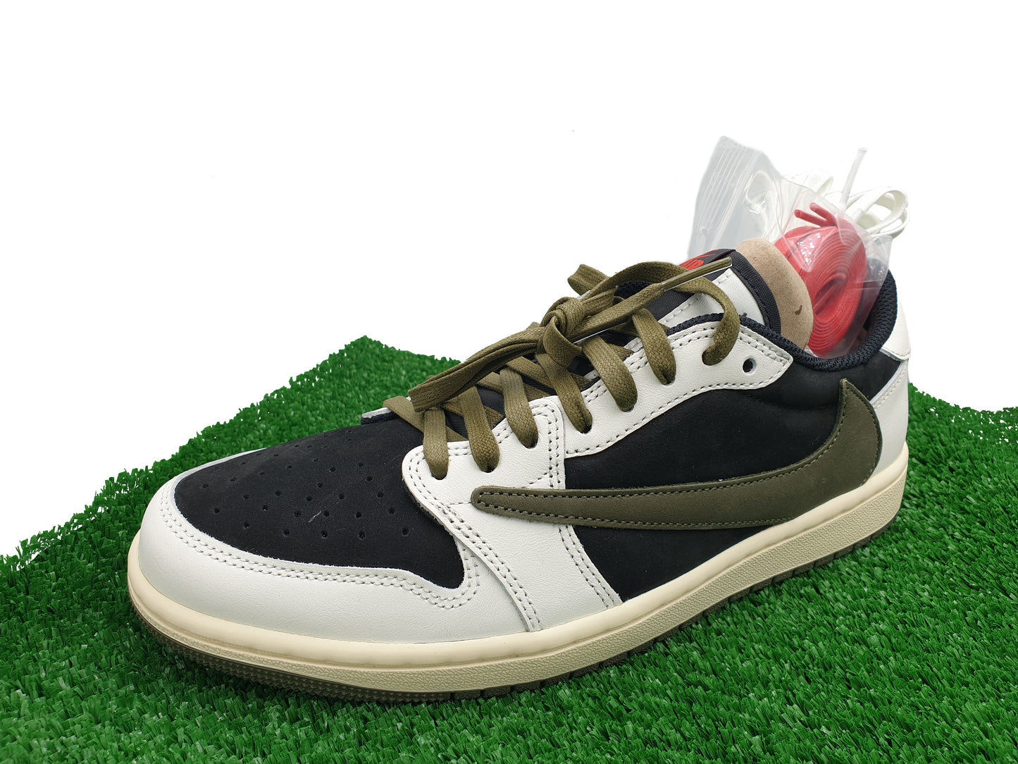 Jordan 1 Low Travis Scott